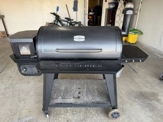 Pit Boss Smoker
