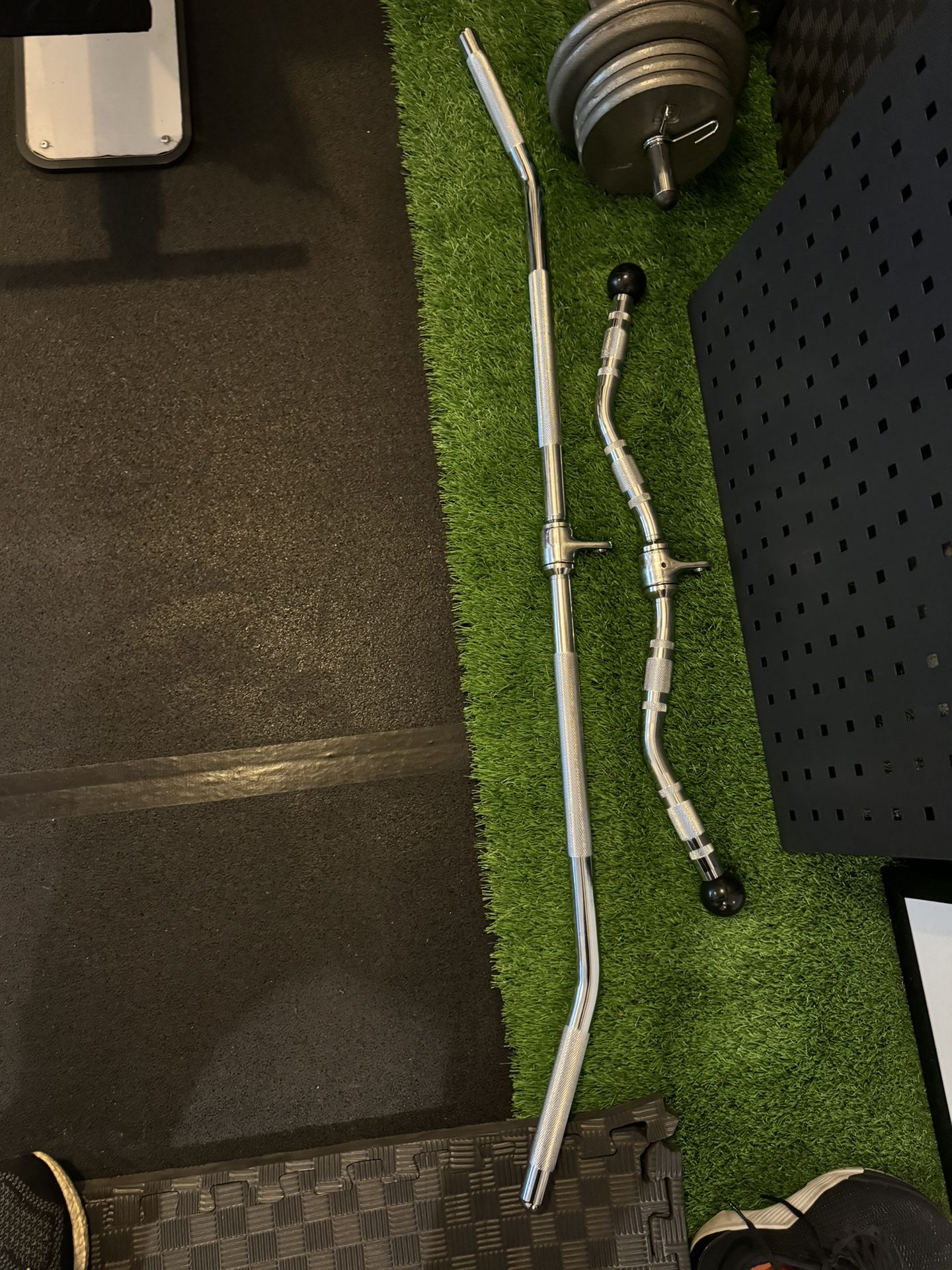 Brand New Chrome Lat Pulldown Bar Attachment