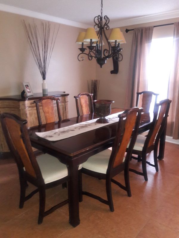 Broyhill dining room set/includes a serving table for Sale ...