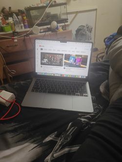 Mac Book Air M2 Brand New