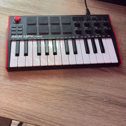 AKAI MPK Mini