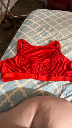 Laced plus size bra