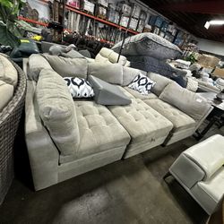 Thomasville Tisdale Fabric Modular 6-Piece Sectional, Sofa, Couch