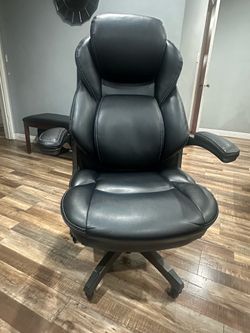 Lazy Boy Black  High-Back  Manager Chair
