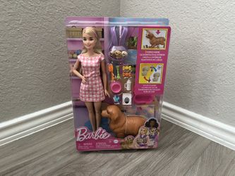 Barbie Doll & Newborn Pets Playset with Pregnant Mom Dog, Color-Change Puppies & Accessories, Blonde