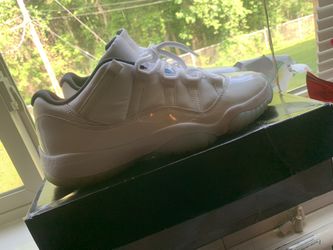 Jordan 11 Legend Blue Low 