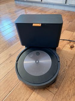 iRobot Roomba J8+