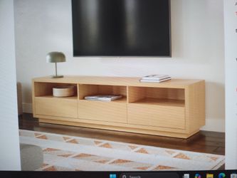 Leif 80 inch oak media unit