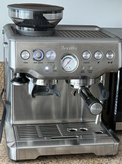 Breville Barista Express Espresso Machine