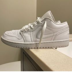 Air Jordan 1 Low 'Triple White'