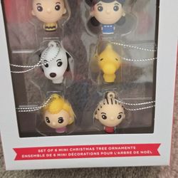 Peanuts Snoopy Mini Box Set Ornaments Hallmark 6 Pack