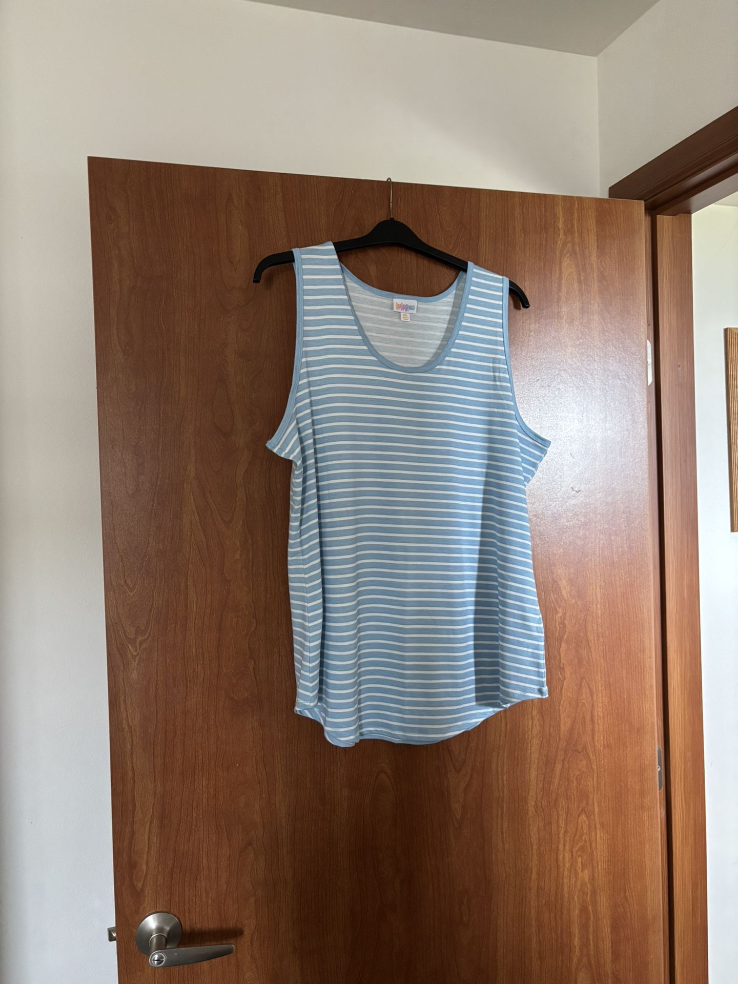 LuLaRoe Sleeveless Tank Top 3XL