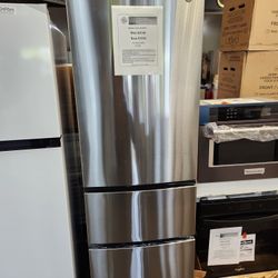 11.9 cu. ft Bottom Freezer Refrigerator in Stainless Steet, Counter Depth