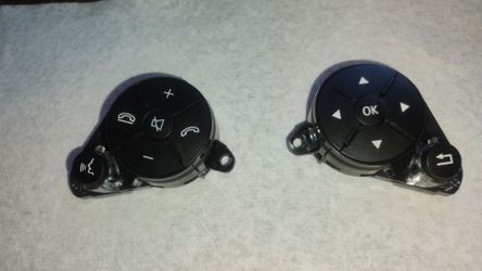 2008-2011 c300 steering wheel buttons Mercedes