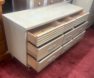 Vintage dresser