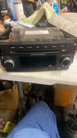 Estéreo Original Para Dodge 300 M.     $30