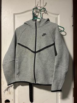 Youth XL Nike tech grey top
