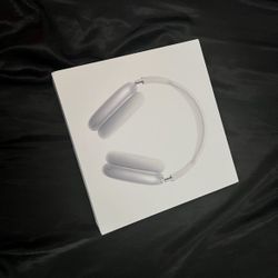 Airpods Max (FACTORY SEALED🌟) Read desc‼️