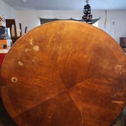 Large Wooden Table With 6 Chairs. 