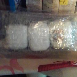 IPHONE EAR 👂 PLUGS ALL FOR $30 NEW