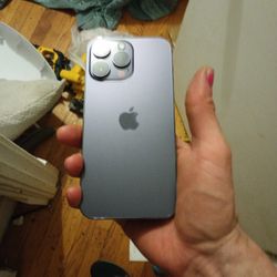 Apple iPhone 16 Pro 