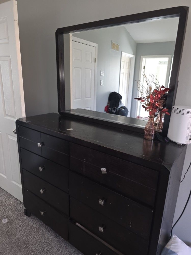 Bedroom DRESSER