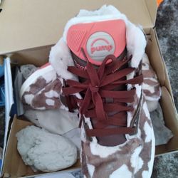 Size 10 Reebok Pumps Gremlins