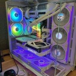 High End Gaming Pc. All White Lian Li 