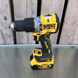 Dewalt 20V Max XR 1/2” Hammer Drill w/ 5.0Ah Battery