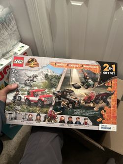 Walmart Exclusive LEGO Jurassic World Sets 