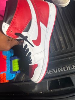 Nike Air Jordan 1 High Red White size 13