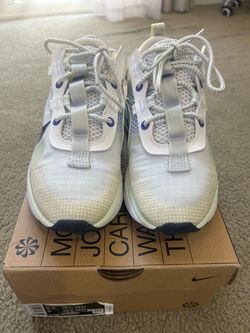 Nike React Vision Sneakers Size 6.5