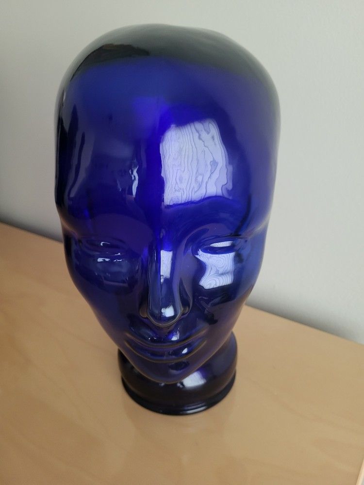 ART VINTAGE COBALT BLUE GLASS MANNEQUIN LIFE HEAD SCULPTURE- LIKE NEW