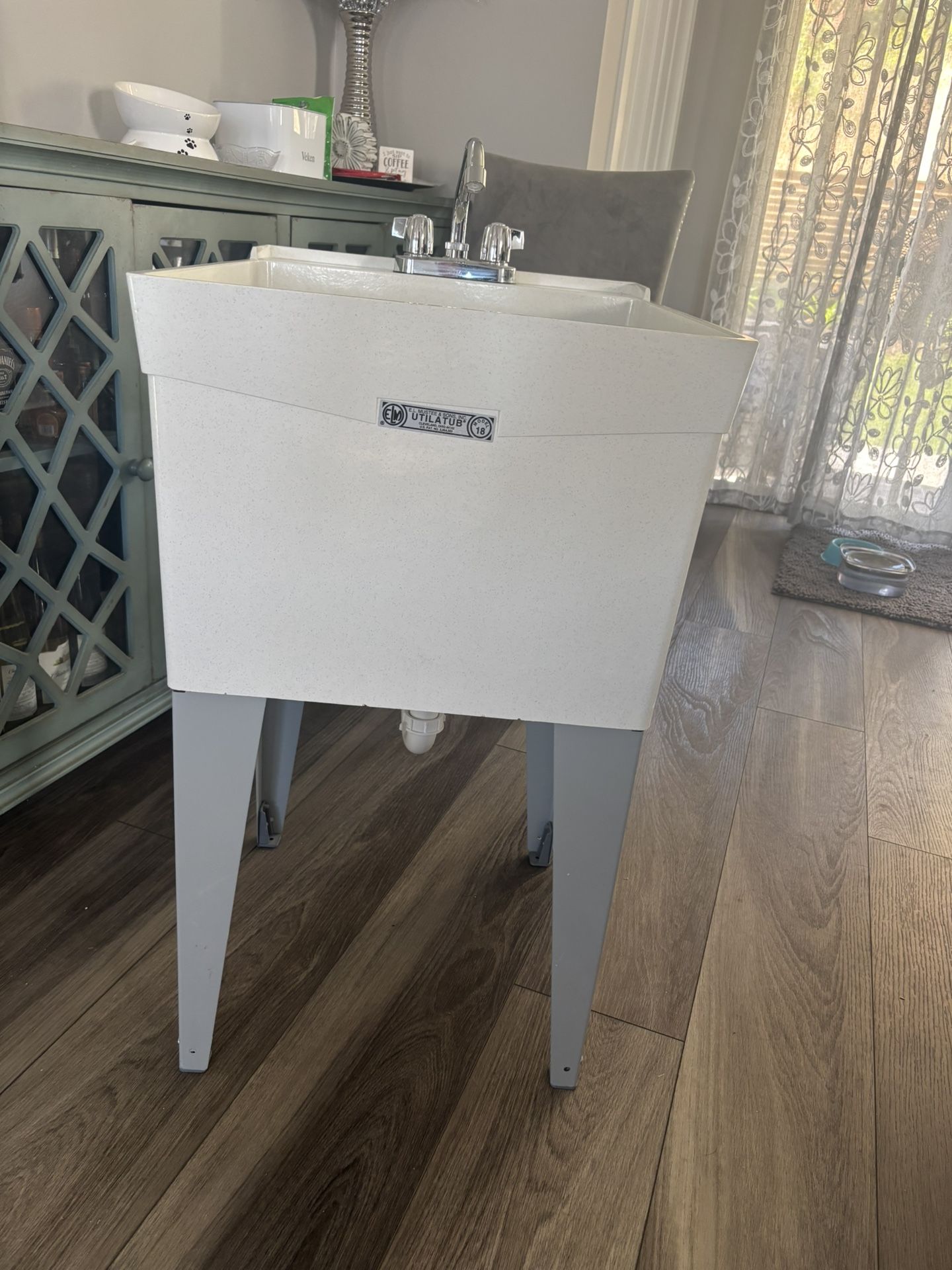 Utilatub Utility Sink - Brand New, Never Used