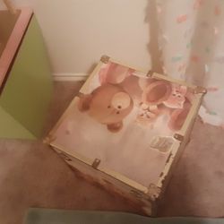 Teddy Bear Storage Trunk