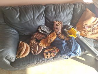 Baseball gloves and catcher gloves