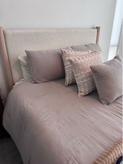 Queen Size Bed