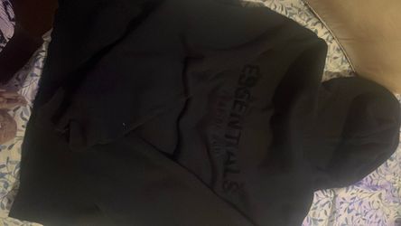 Fear of God Essentials Hoodie Black- *+NO LOW BALLERS+*