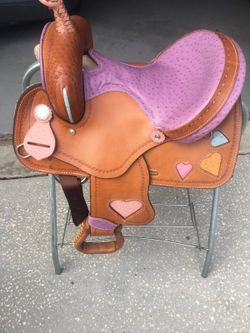 Like new 13” saddle