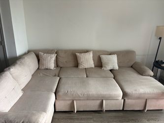 Sectional couch