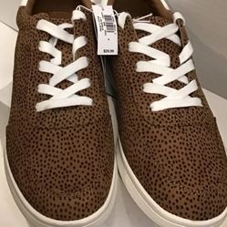 Old Navy white And Brown Animal Print 