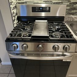 LG Stove