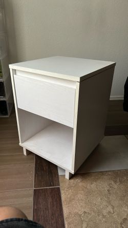Night shelf