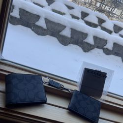 Coach Wallet Set For Men with Full size wallet and matching card holder Brand New with Original Coach Packaging 