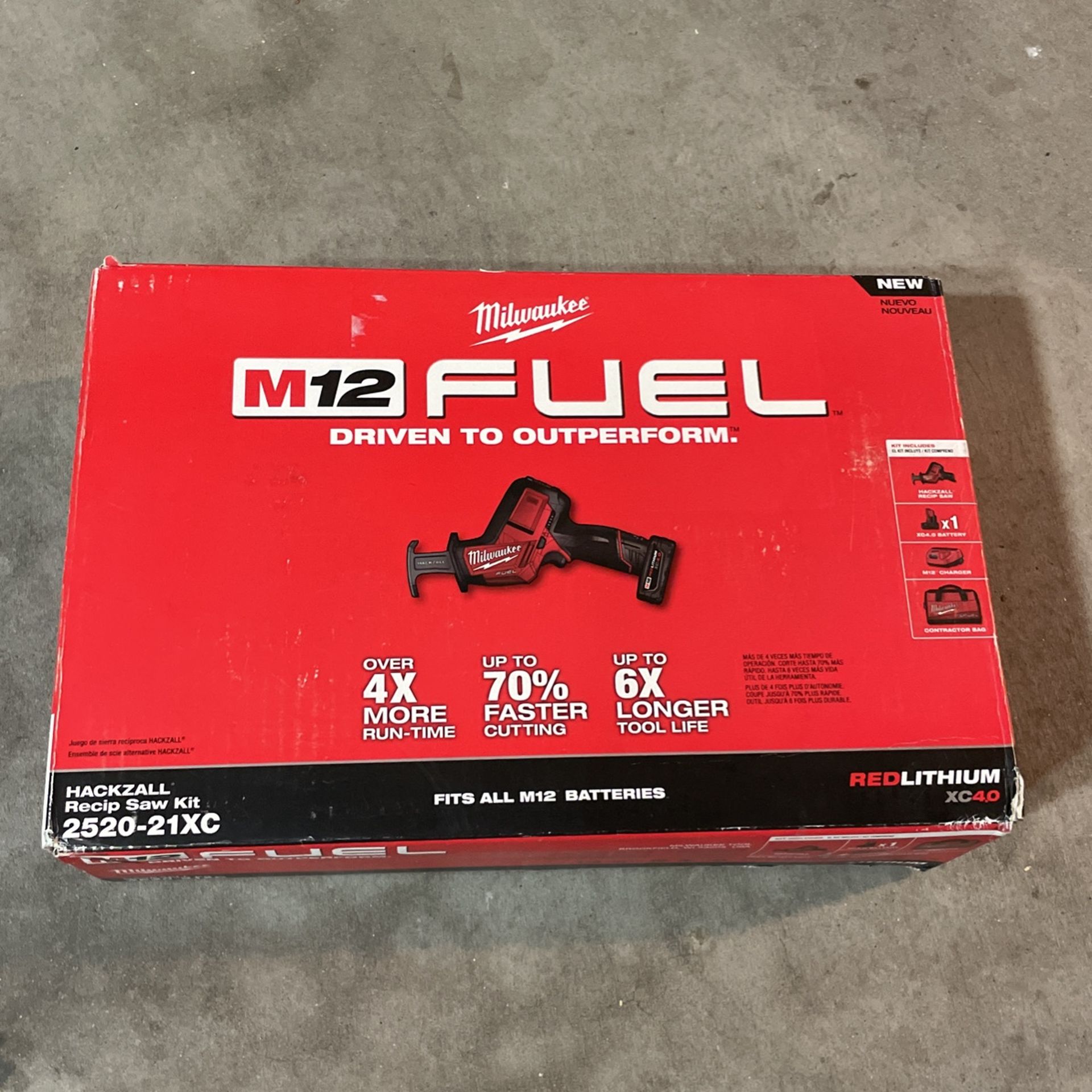 Milwaukee M12 Fuel Saw Kit