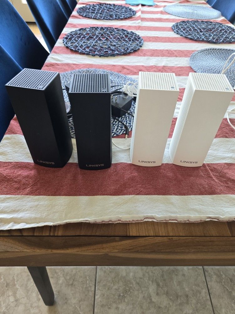 Linksys Velop TRI Band Mesh Wifi 5. 4 Nodes