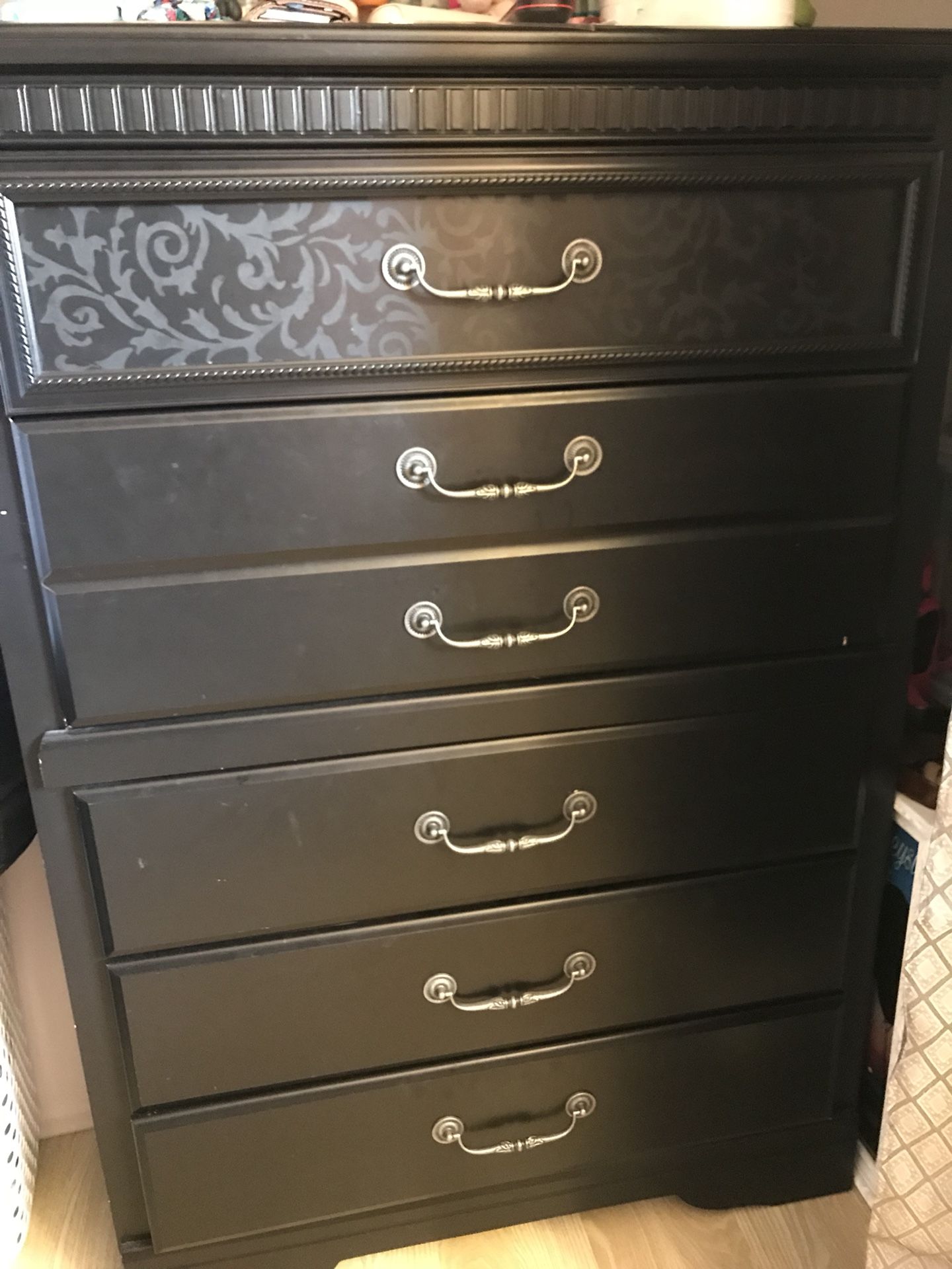 Ashley Furniture 5 Drawer Chest Cavallino Collection Dresser