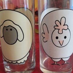 VINTAGE FIRNA Hen and SHEEP DESIGN DRINKING GLASSES