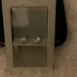Beautiful Sterling Silver Larger Stud Earrings/CZ