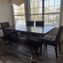 Wooden Dinning Table With Steal Base 